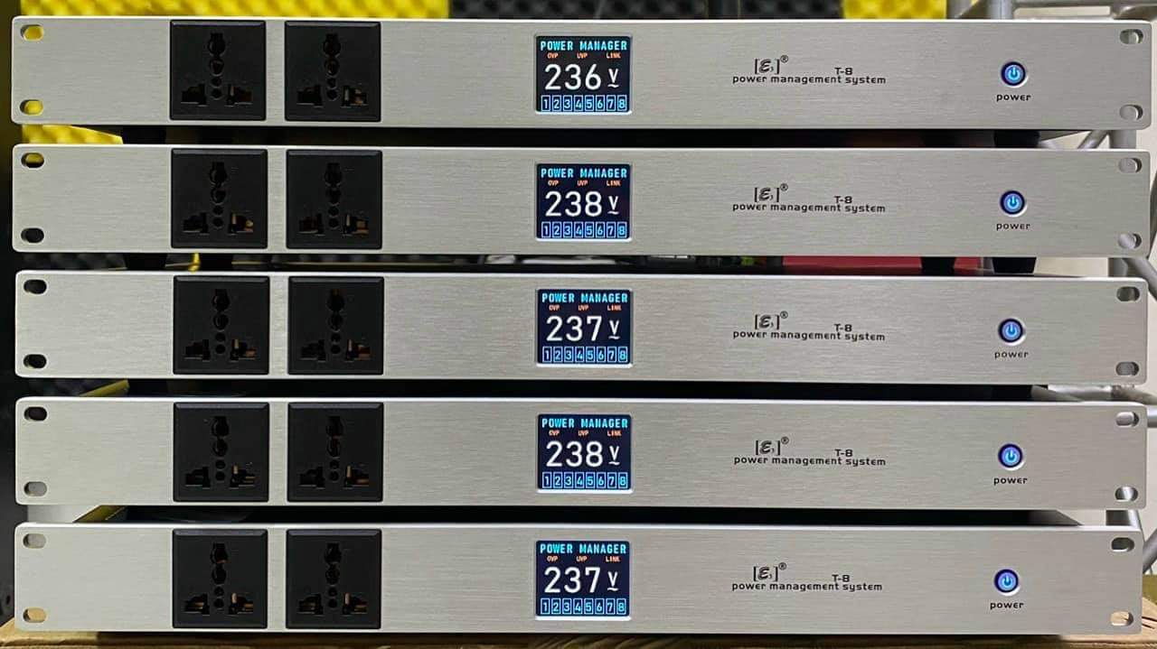 Quản lý nguồn điện E3 T8 và tủ thiết bị 12U