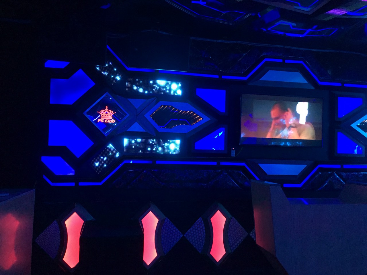 thi-cong-karaoke-tai-long-an
